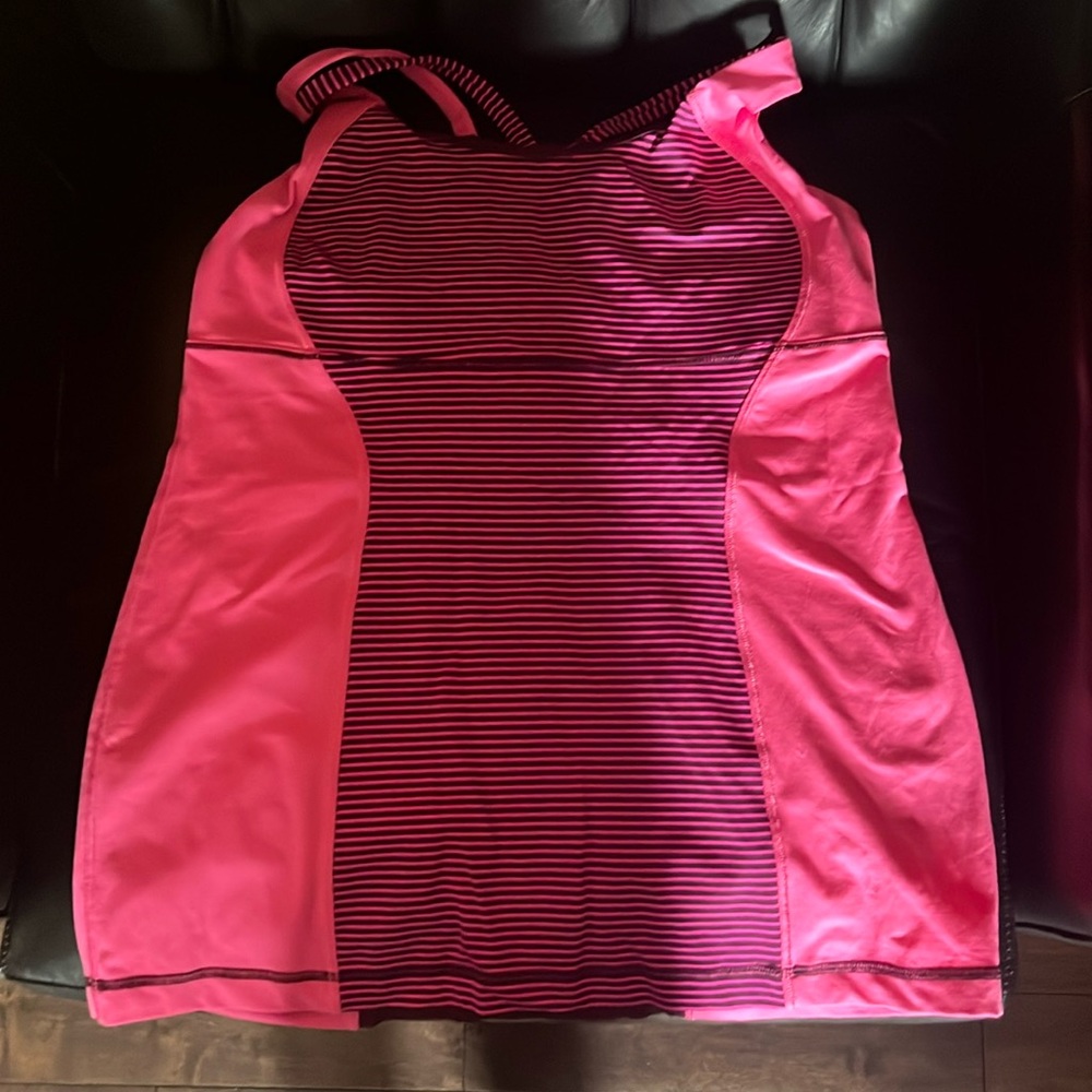 Lululemon tank